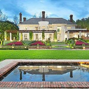 Superstar agent targets $23m sale for Toorak ‘trophy’ home