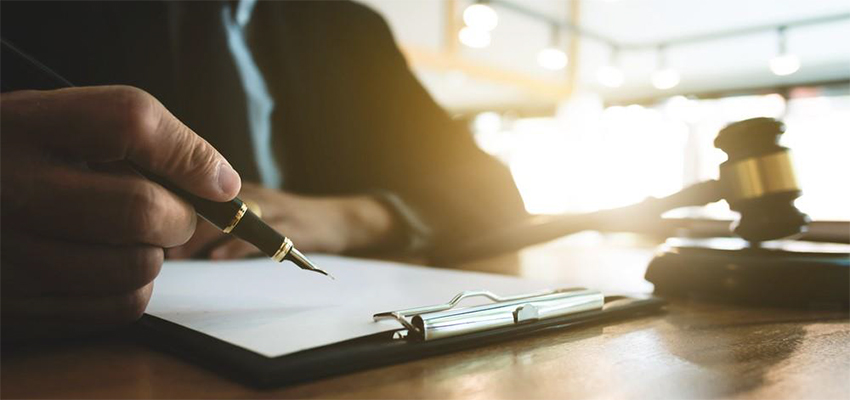 New selling method requires more auctioneers