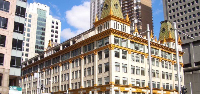 NSW agent banned, slapped with $75k compensation order - Vimarsana News