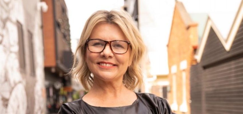 Suzana Wade