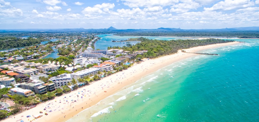 Noosa stars as local agency shows up