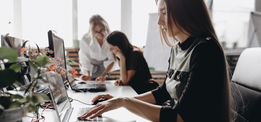 ‘Pitch pledge’ aims to put women on both sides of the table