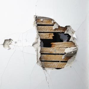 damage wall hole